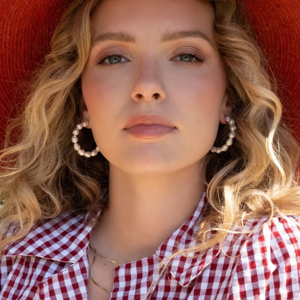 LELE SADOUGHI
Stardust Pearl Hoop Earrings (Member Exclusive)